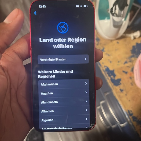 iPhone 13 - Picture 3 of 4
